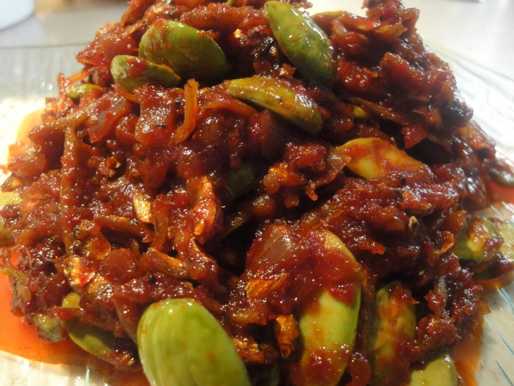 Ikan Bilis Petai