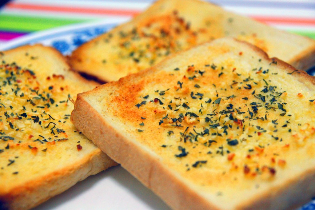 Roti Bawang Putih