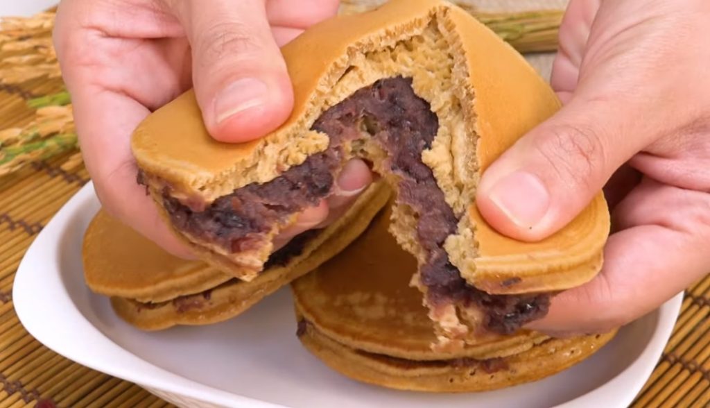 Kuih Dorayaki Kacang Merah